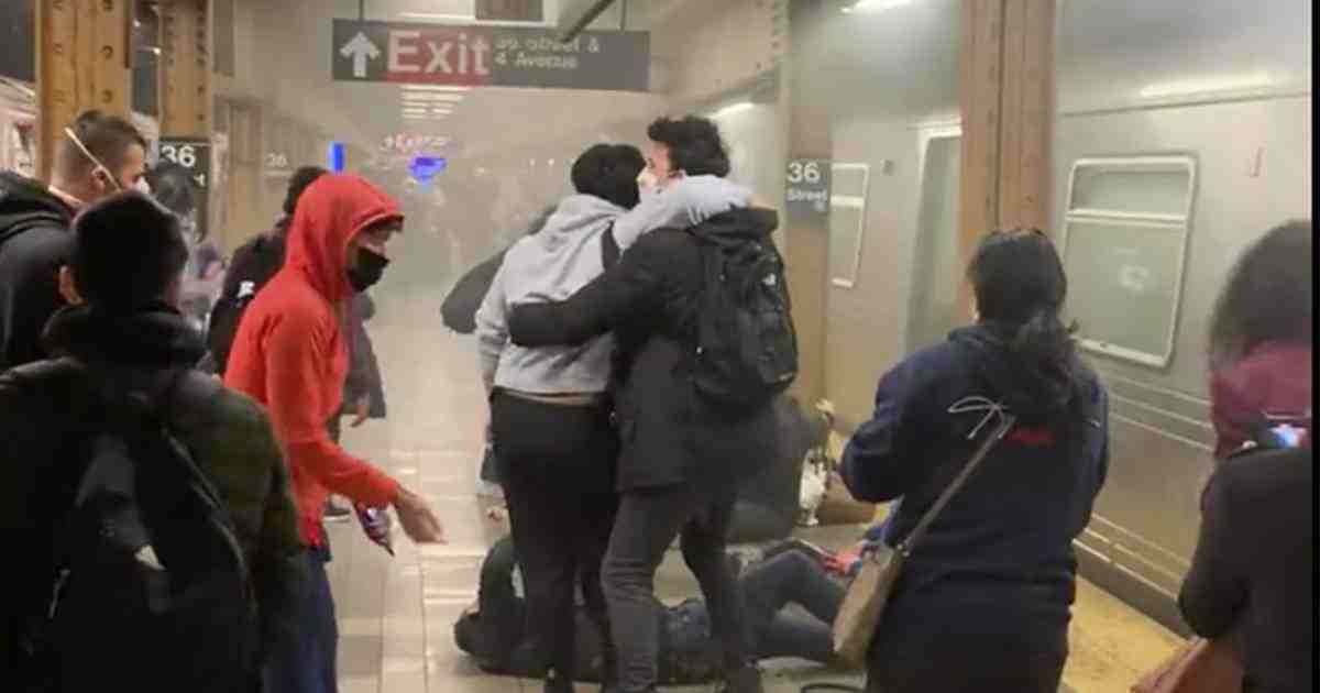 Gunman opens fire on Brooklyn subway; at least 10 shot